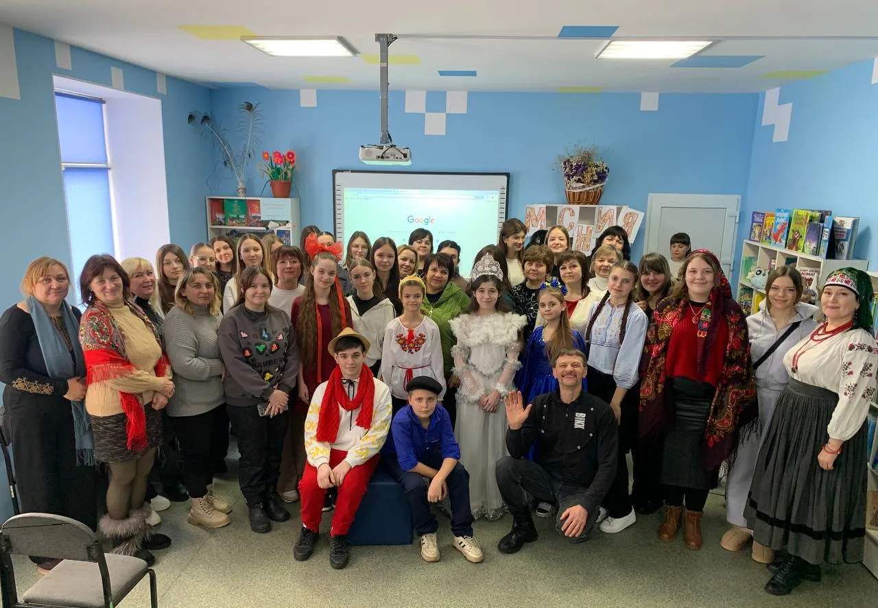 Фото: Освіта, молодь та спорт Краснокутщини «Позашкілля: шкільні музеї Краснокутщини» - Олексіївський ліцей зустрічав виїзний семінар на порталі Gromada Group