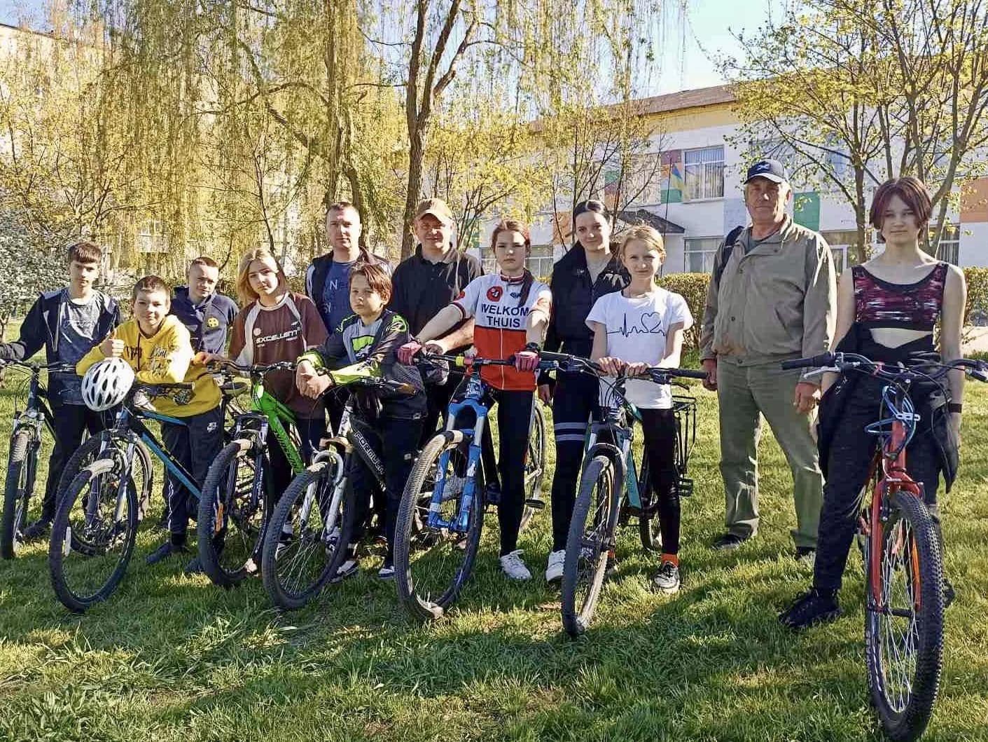 У Новій Водолазі пройшли обласні змагання з велотуризму серед молоді на порталі Gromada Group