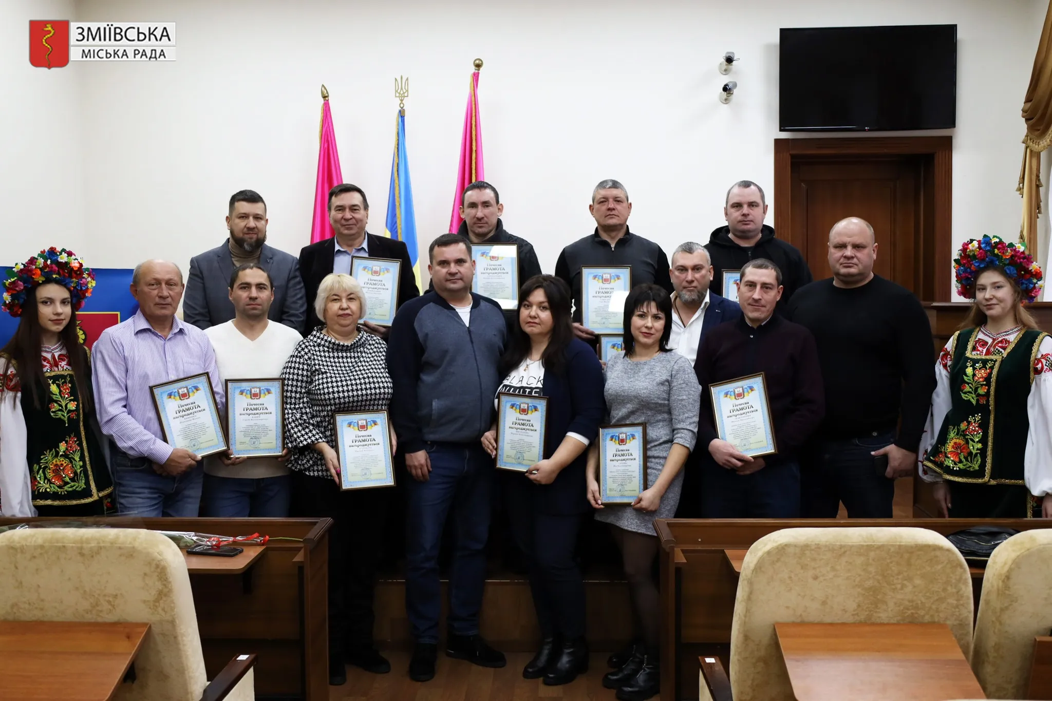 Фото: Зміївська міська рада У Змієві з професійним святом привітали енергетиків на порталі Gromada Group