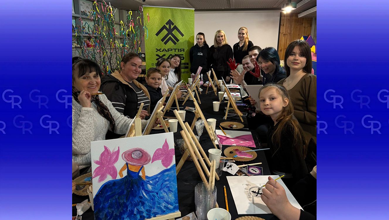 Майстер-клас із малювання для дітей Липецької громади провела «Хартія» на порталі Gromada Group