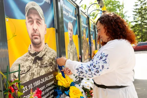 У Новій Водолазі відбулася акція «Вишита стрічка пам’яті» на порталі Gromada Group
