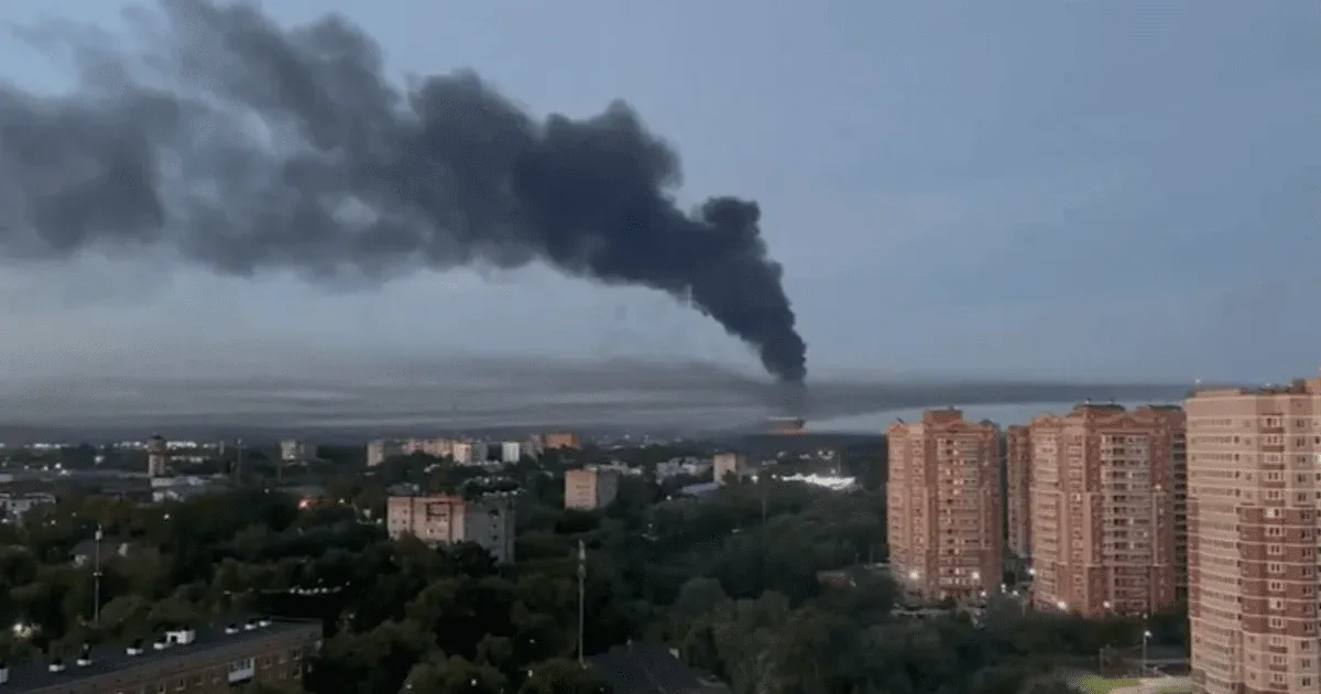 Московську область атакують БПЛА. Скріншот з відео Дика ягода у підмосков'ї продовжує сипатися під ударами українських дронів на порталі Gromada Group