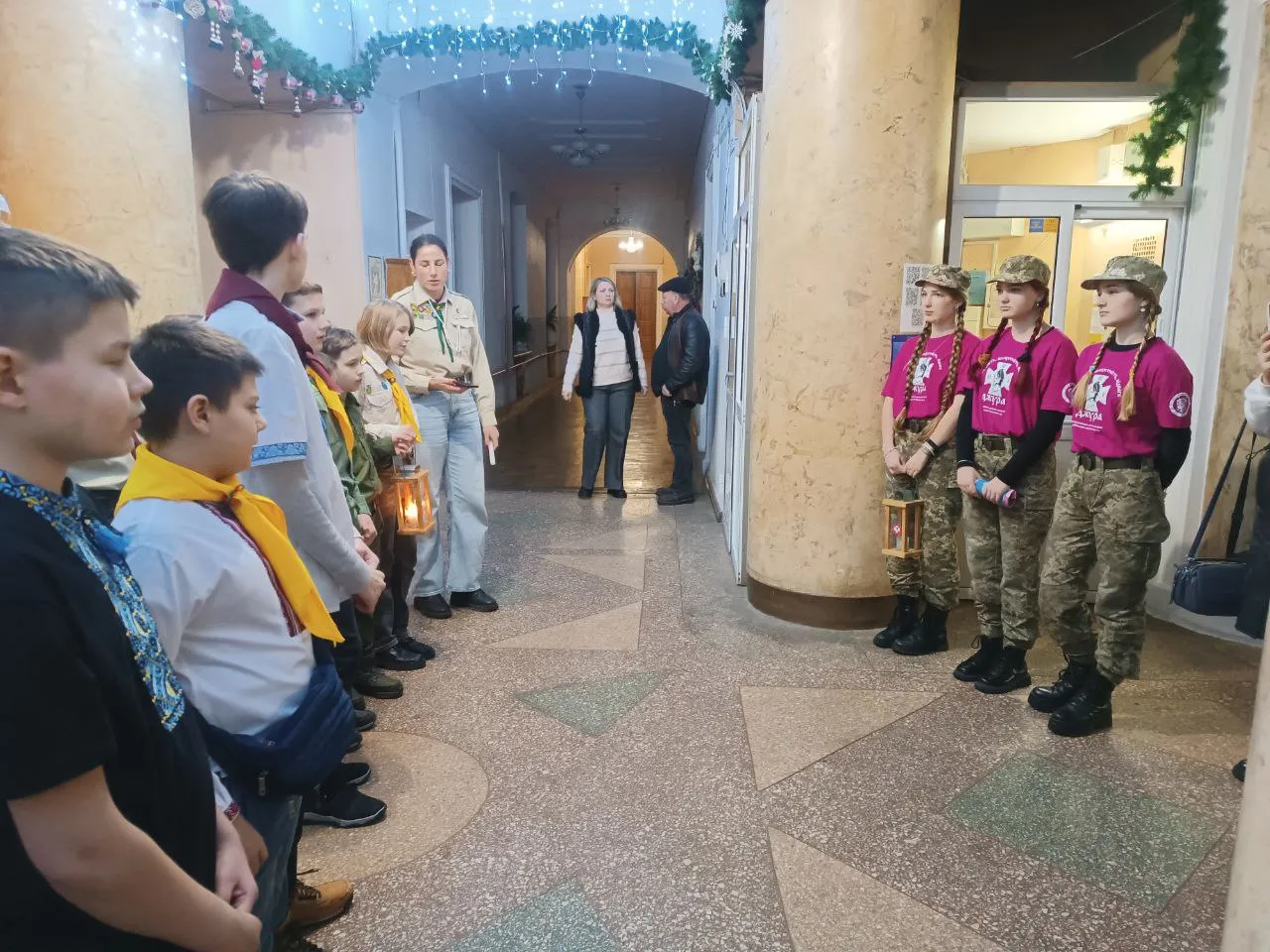 Світлини: Курінь імені Івана Сірка Вифлеємський Вогонь Миру прибув на Нововодолажчину на порталі Gromada Group