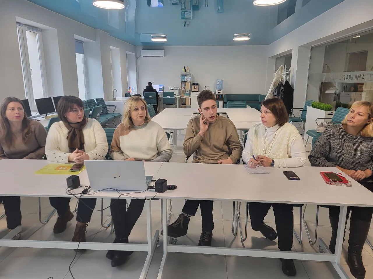 Фото Златопільська міська рада У Златопільській громаді обговорили розвиток потенціалу молоді на порталі Gromada Group