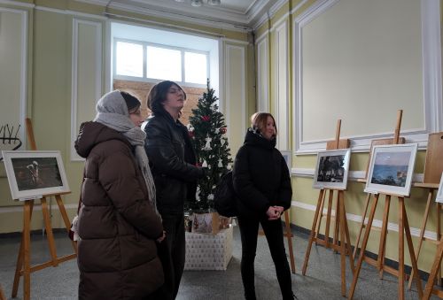 День Соборності — не тільки про політику. Студенти презентували фотовиставку «Форма спільного» (ВІДЕО) на порталі Gromada Group