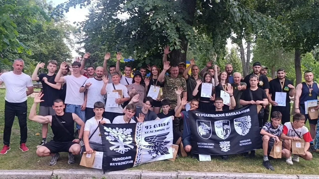 Arm wrestling competitions for veterans, defenders and youth were held in Slobozhansky at the Gromada Group Media