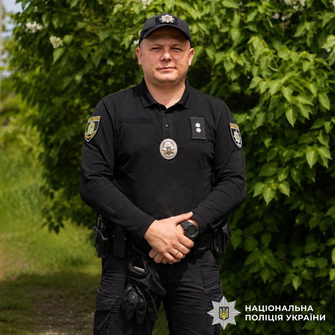 Поліцейський офіцер Нововодолазької громади допоміг врятувати літню жінку - фото 1
