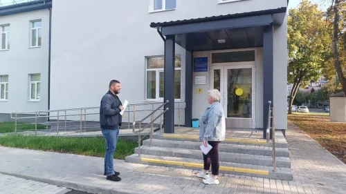 У Слобожанській громаді перевіряють доступність лікарні, вулиць і навчальних закладів на порталі Gromada Group