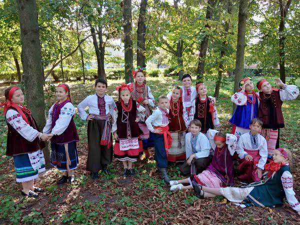 Юні артисти Нововодолажчини посіли призові місця на фестивалі “Кроковеє коло” на порталі Gromada Group