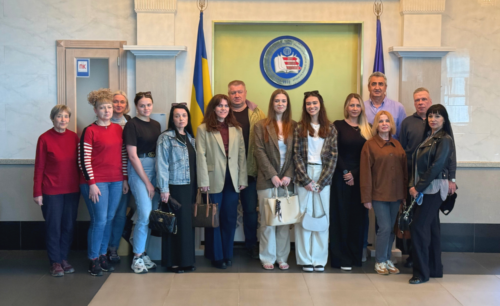 Фото: Громадська рада при ГУ ДПС у Харківській області Як стати підприємцем: семінар «Лабораторія успіху» для харківської молоді від податківців та бізнесової громадськості на порталі Gromada Group