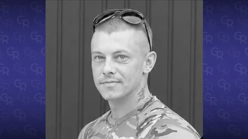 Молодший сержант 142-ої окремої механізованої бригади ЗСУ загинув 3 листопада 2024 року поблизу с. Вишневе на Покровському напрямку. Про це повідомила Дергачівська МВА.