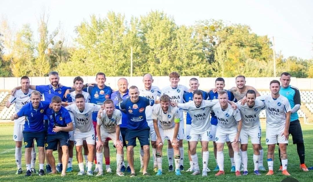 У 19-му турі чемпіонату Харківської області з футболу богодухівська команда "NIKA SMK" грала з ФК «Енергетик»: подробиці ФОТО - фото 4