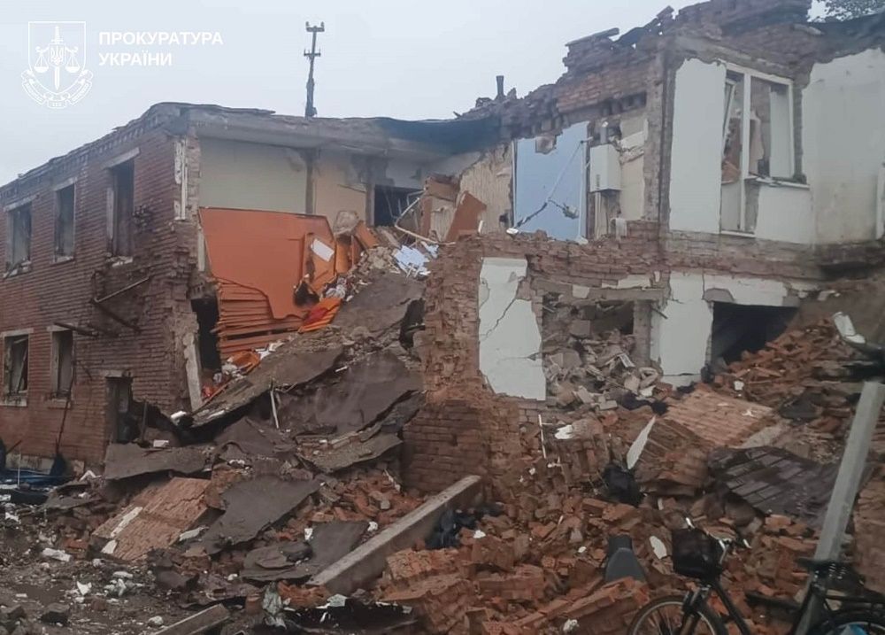 Минулої доби ворог обстріляв 9 населених пунктів ХаркІвщини, зокрема місто Харків - фото 2