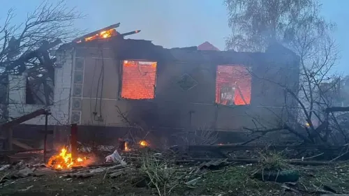 «Щодня над селищем висить 20—30 FPV»: ворог атакує Великобурлуччину щодня на порталі Gromada Group