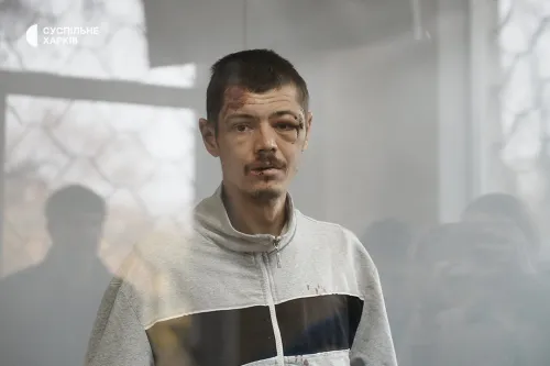 «Петляв по громаді, шукаючи якусь хату»: у Циркунах підозрюваний у вбивстві шістьох людей російський військовий спілкувався з місцевою жінкою на порталі Gromada Group
