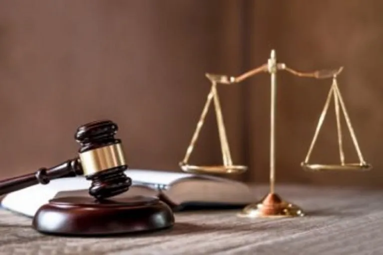 Слідчі Нацполіції оголосили підозру директору музичного лейбла, яка ошукала спадкоємців відомого музиканта майже на 1,5 мільйона гривень Слідчі Нацполіції оголосили підозру директору музичного лейбла, яка ошукала спадкоємців відомого музиканта майже на 1,5 мільйона гривень на порталі Gromada Group