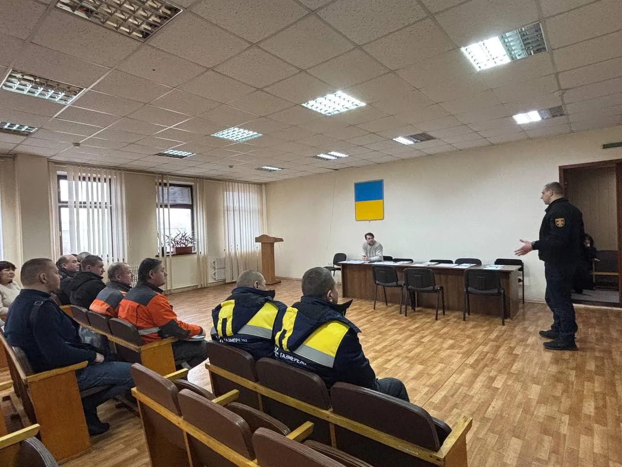 Фото: фейсбук / ДСНС У Змієві аварійні бригади різних служб провели спільне тренування на порталі Gromada Group