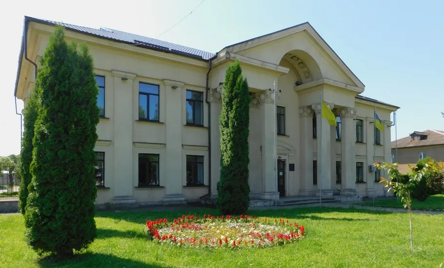 Фото з відкритих джерел Виконавчий комітет Валківської міської ради на черговому засіданні ухвалив низку важливих рішень, спрямованих на забезпечення ефективного управління громадою та соціального захисту її мешканців.