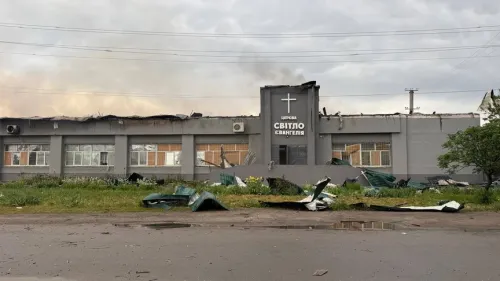 У Балаклії російські окупанти зруйнували храм. Загалом у місті постраждали 9 людей на порталі Gromada Group