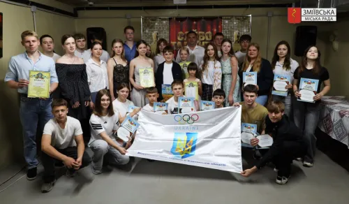 У Зміївській громаді нагородили юних переможців року на порталі Gromada Group