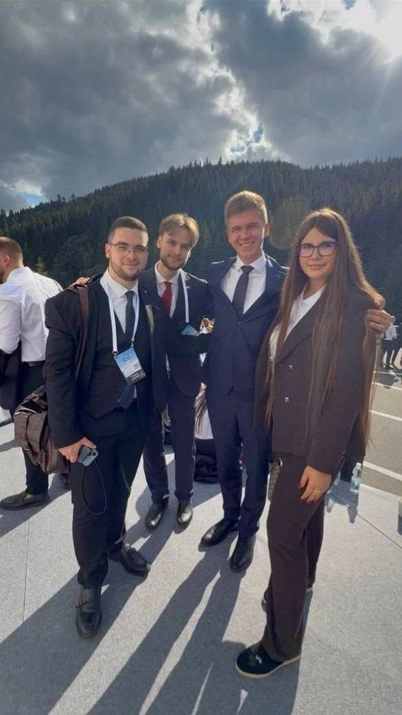 Carpathian 8 Summit у Буковелі: Липецьку громаду на міжнародному молодіжному майданчику представляла Ангеліна Кириленко - фото 5