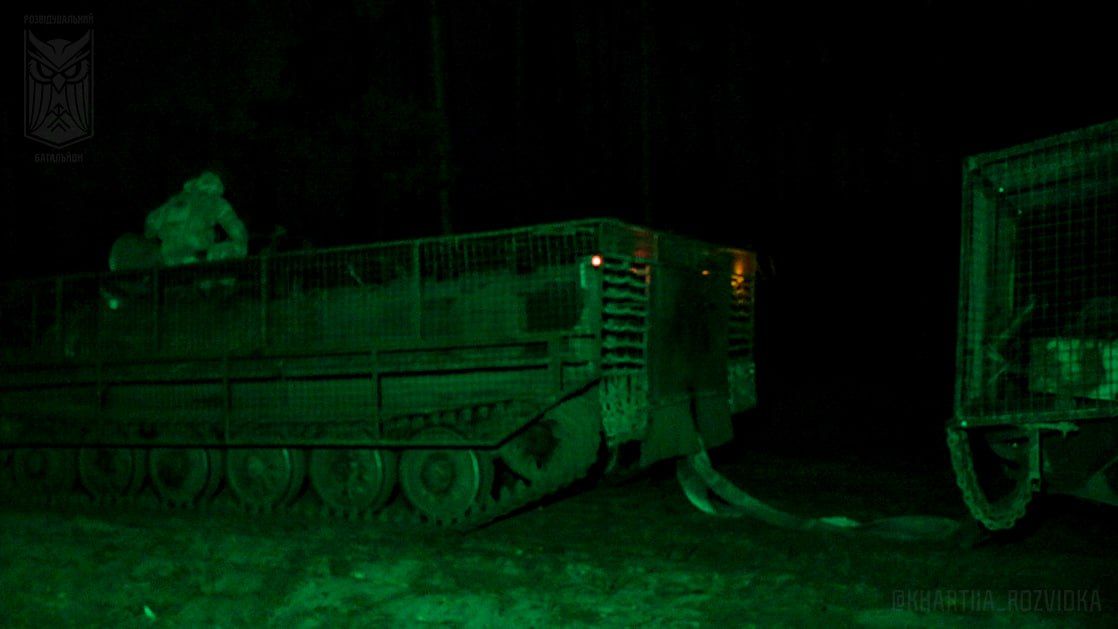 Посеред ночі на трофейній «мотолизі»: у «Хартії» тренувалися евакуйовувати техніку на порталі Gromada Group