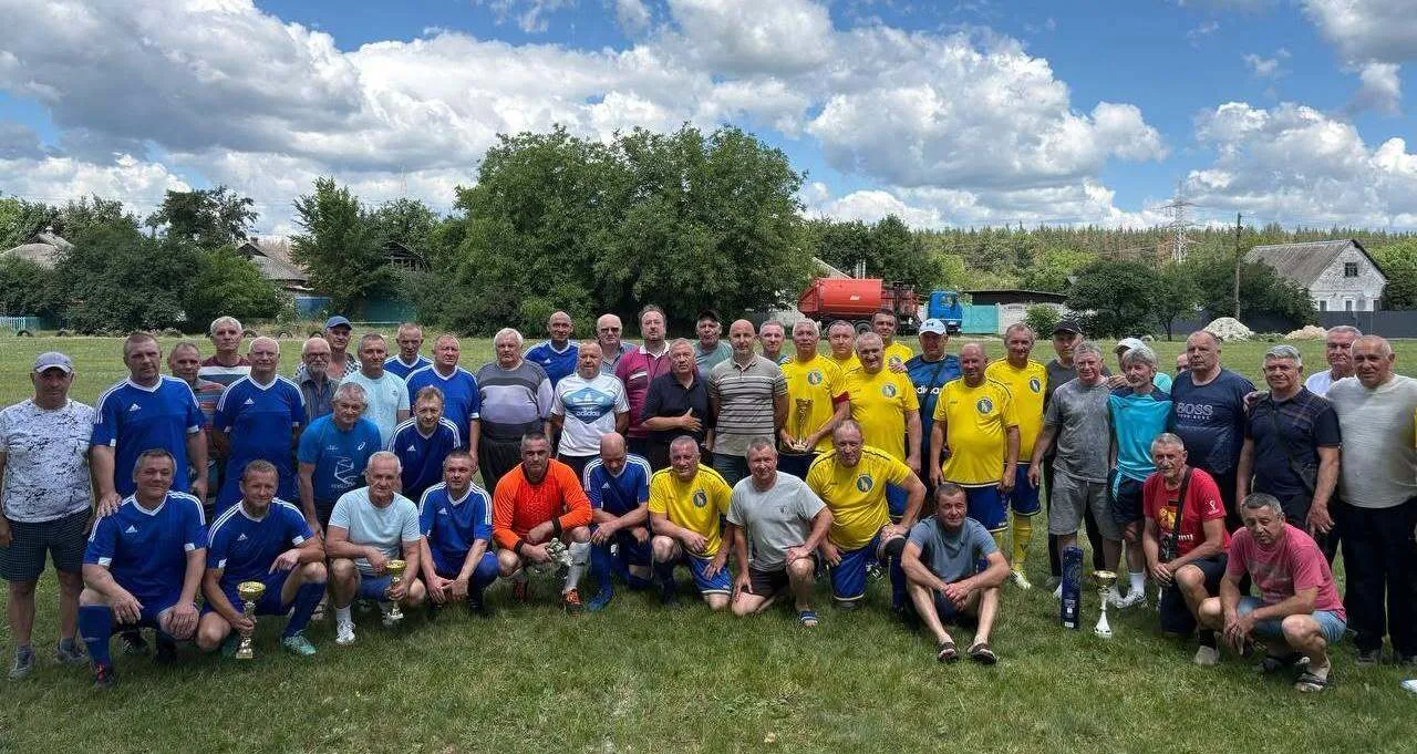 У Геніївці відбувся ветеранський футбольний турнір до Дня фермера на порталі Gromada Group