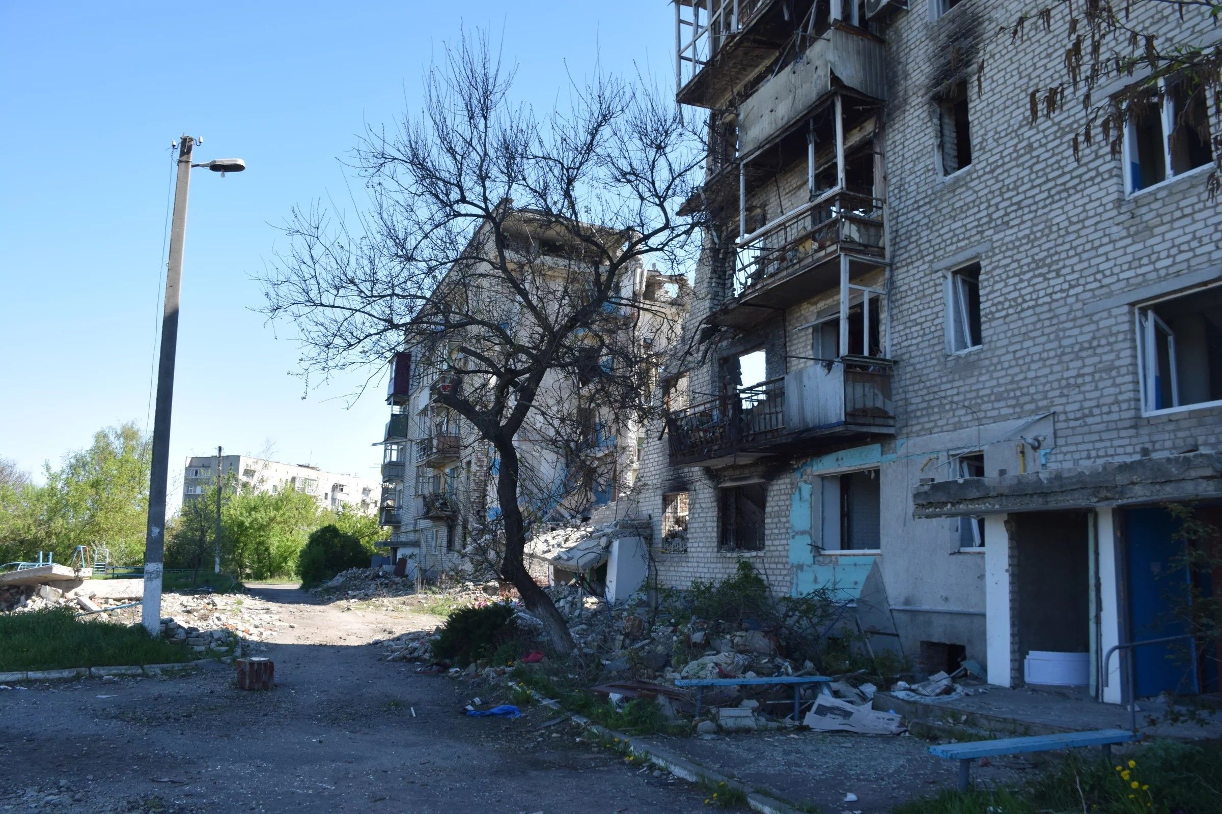 Wounded by War: Painful Memories That Tear at the Soul and Heart - фото 1