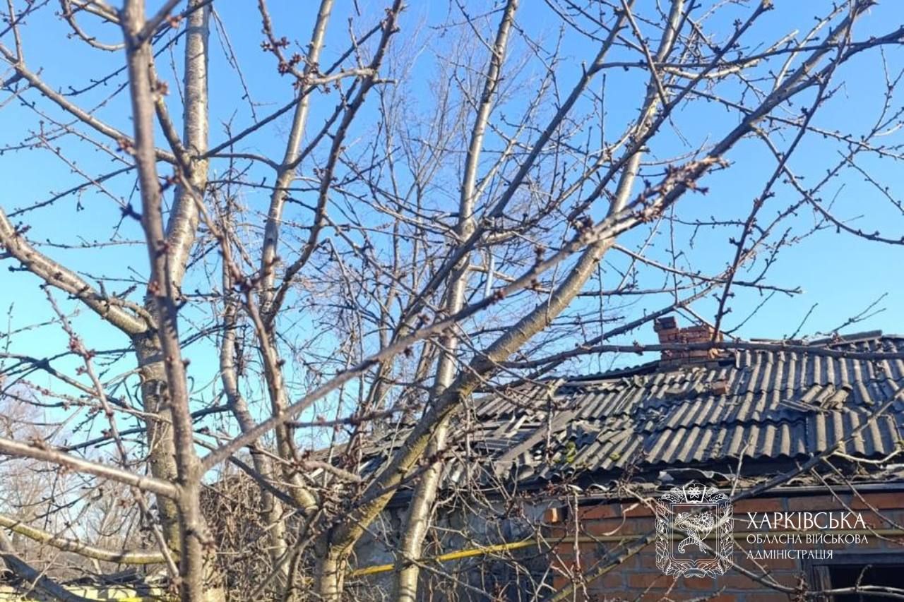 У селі Мале Веселе ворожим обстрілом пошкоджено автомобіль на порталі Gromada Group