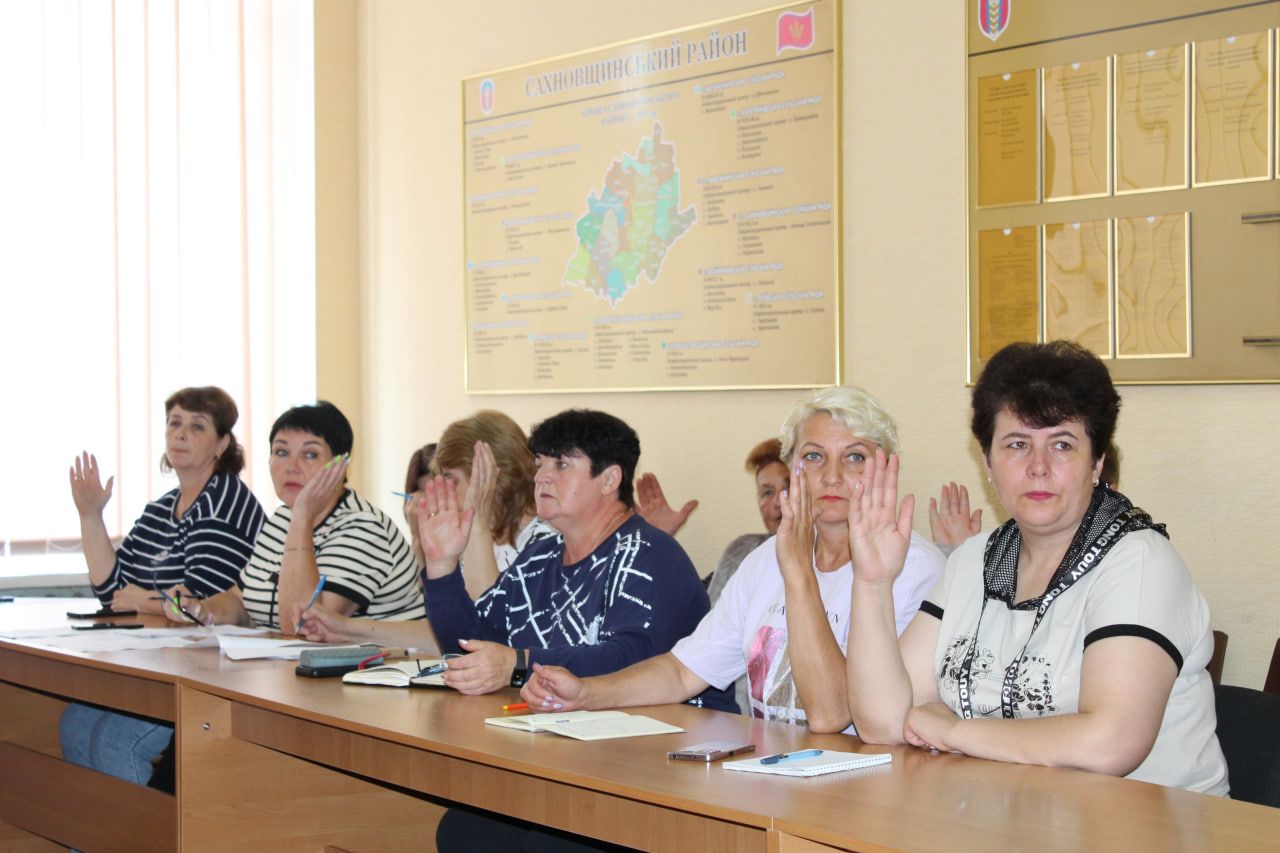 Світлина: Сахновщинська громада, фейсбук Про що говорили на виконкомі Сахновщинської селищної ради. ВІДЕО на порталі Gromada Group