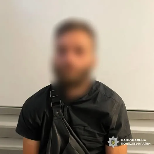 У Харкові чоловік напав з ножем на патрульних, зловмисника затримано на порталі Gromada Group