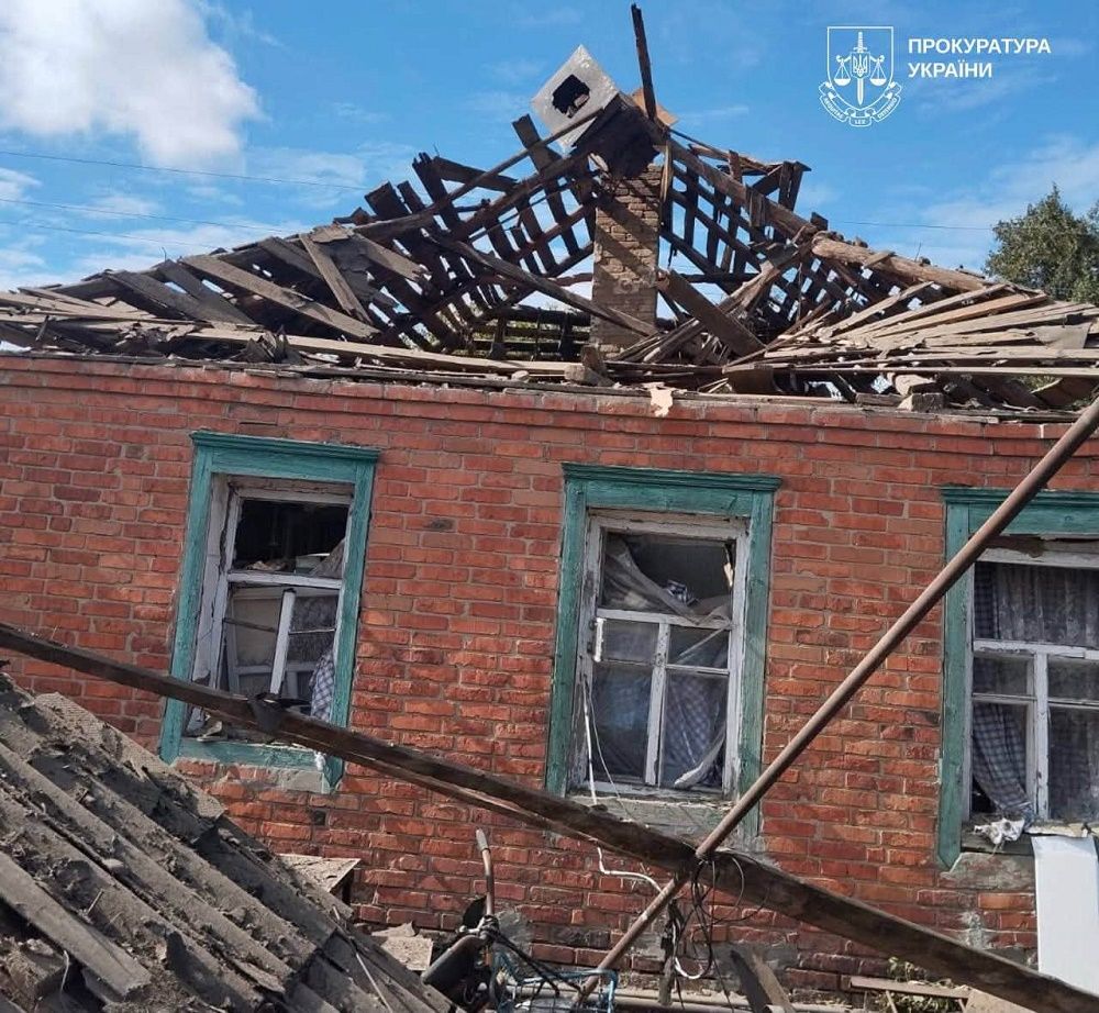 Минулої доби ворог обстріляв 12 населених пунктів області, зокрема Харків - фото 8