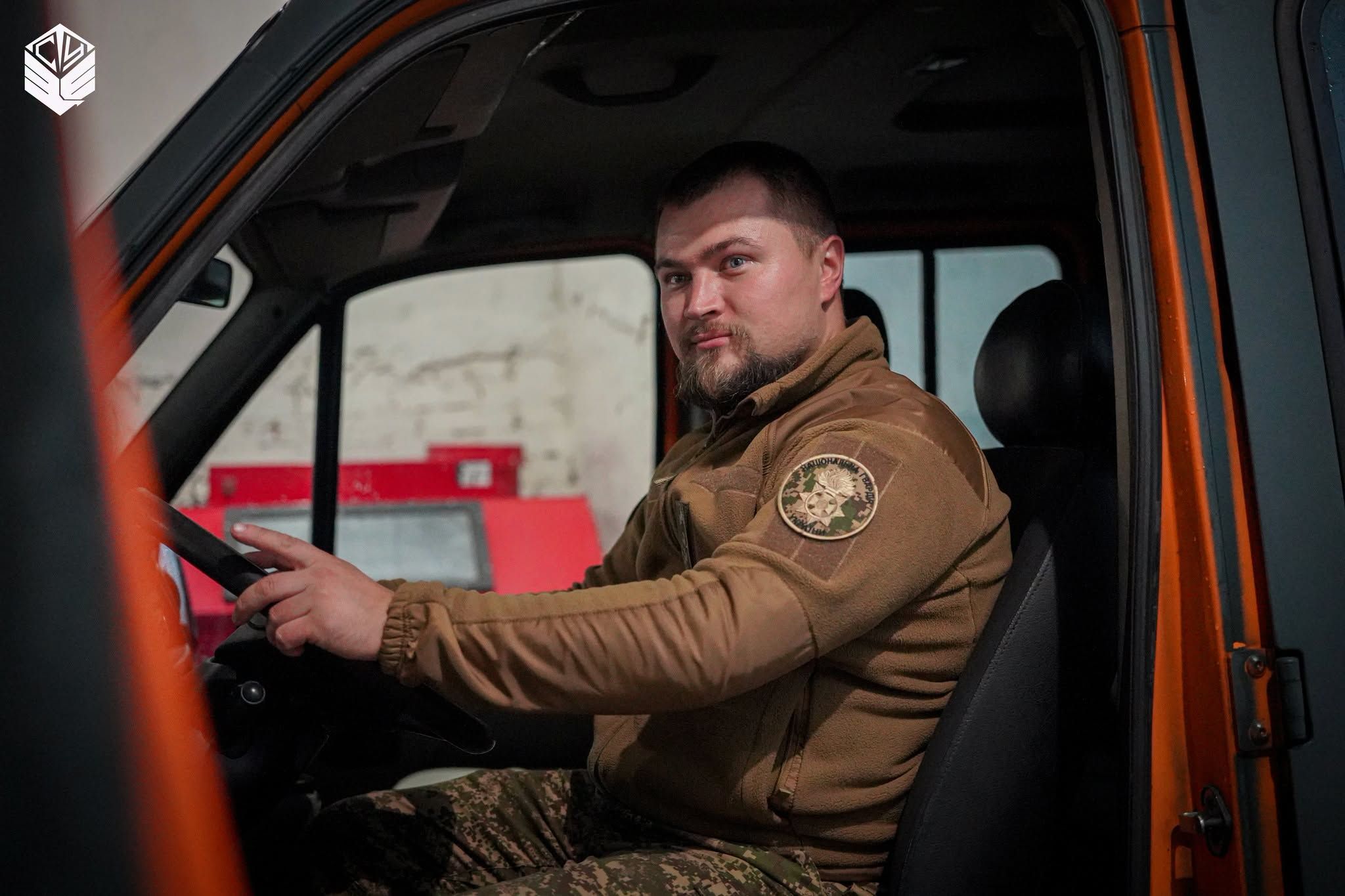 «Кожна машина потребує уваги»: до Дня автомобіліста і дорожника у Нацгвардії розповіли про гвардійця з бригади «Скіф», який дбає про техніку підрозділу - фото 2