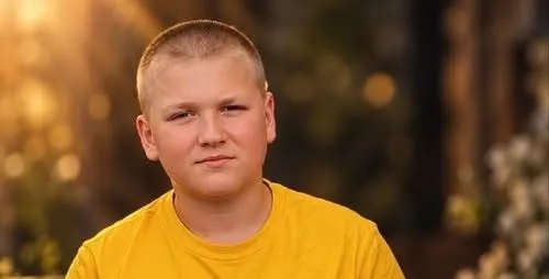 Помер 12-річний хлопчик, поранений під час ворожої атаки на парк у Новій Водолазі на порталі Gromada Group