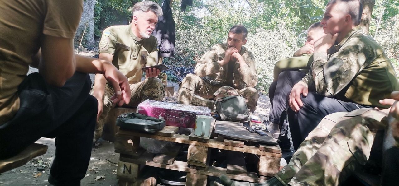 «Бути поруч»: як колишній заступник керівника проектного інституту став військовим капеланом 57-ї бригади - фото 5