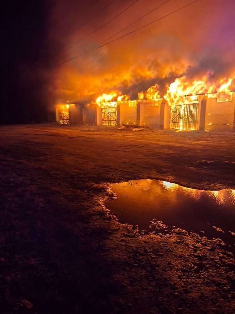 Минулої доби ворог обстріляв 19 населених пунктів Харківщини, постраждали шестеро цивільних осіб - фото 8
