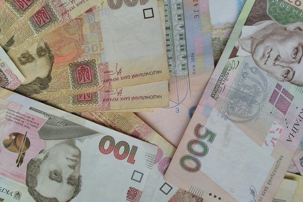 Готівки побільшало, копійки зникають: що відбувається з грошима українців на порталі Gromada Group