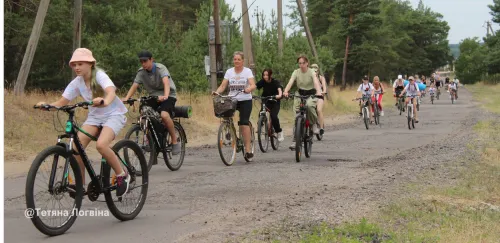 Велопробіг до Дня Конституції України пройшов у Змієві (фото) на порталі Gromada Group