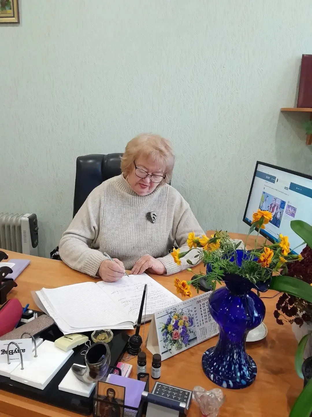 Директорка ДНЗ "Ізюмський регіональний центр професійної освіти" долучилася до написання радіодиктанту Всеукраїнський радіодиктант національної єдності на порталі Gromada Group