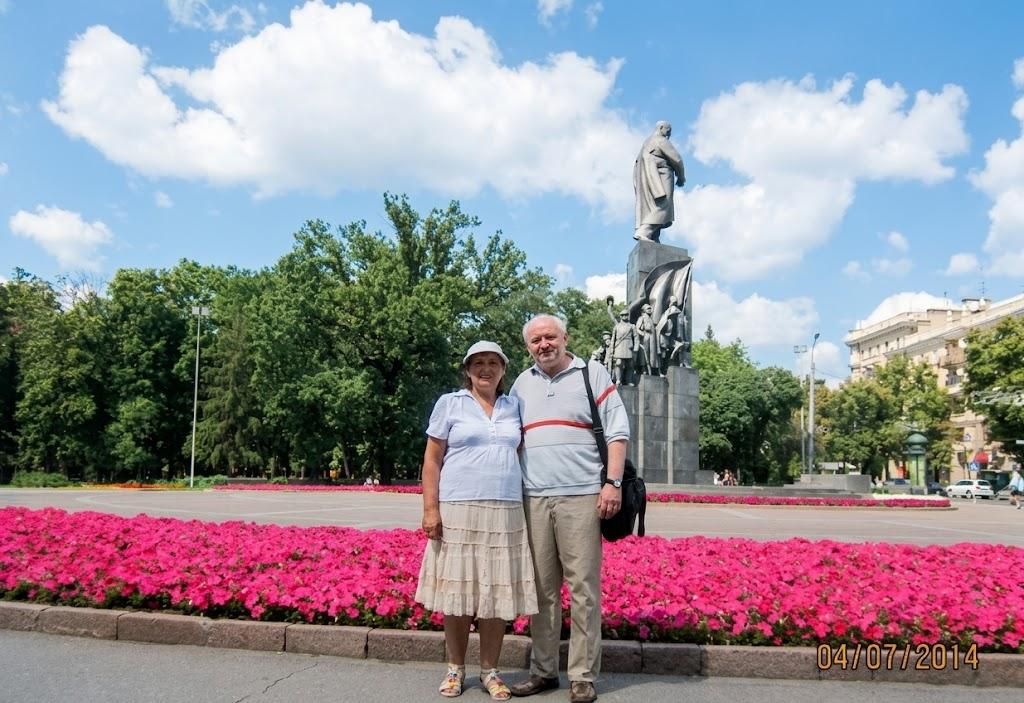 Валерій Дяченко – друг і бунтар. Чи й справді доля волаючого в пустелі? Частина 1. - фото 8