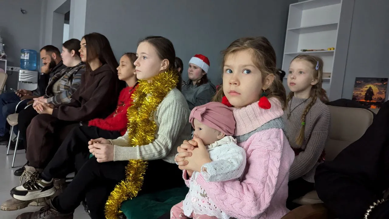 Фото Златопільська міська рада У територіальному центрі провели святковий захід для працівників та їхніх дітей на порталі Gromada Group