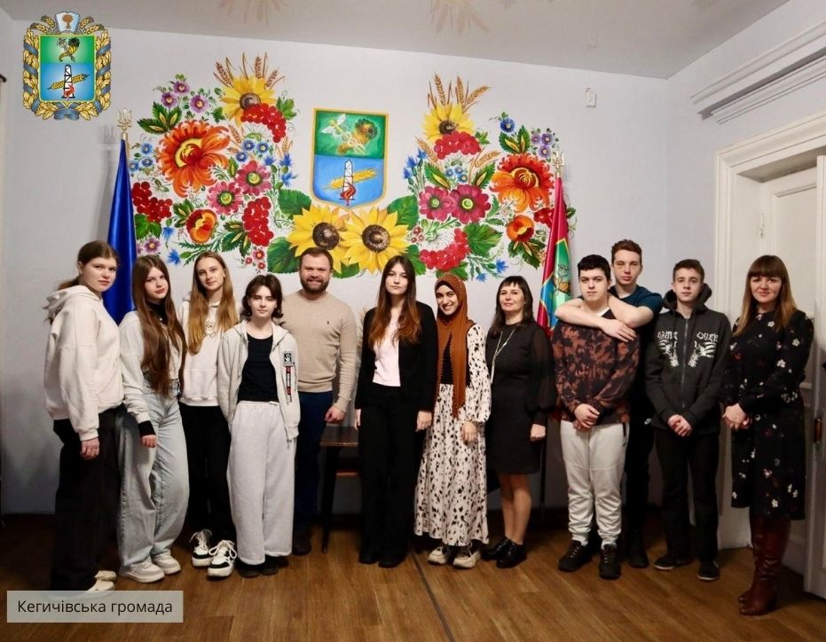 Учні ліцею спілкувалися з головою Кегичівської громади та знайомилися з роботою відділів селищної ради на порталі Gromada Group