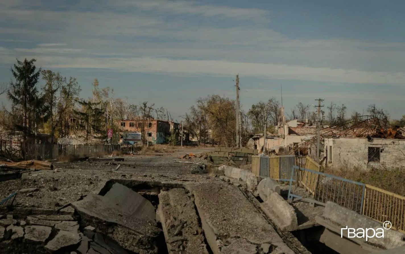 Центр Липців наприкінці жовтня 2024 року / фото: Ґвара медіа Липецька громада має 40 км кордону з росією, в її селах перебувають 60 місцевих мешканців на порталі Gromada Group