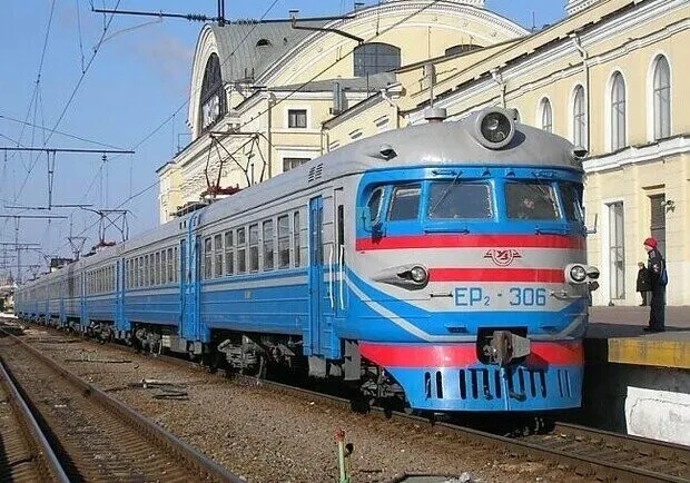 Фото з відкритих джерел Завтра і післязавтра зміниться графік руху електричок на лозівському та берестинському напрямках на порталі Gromada Group