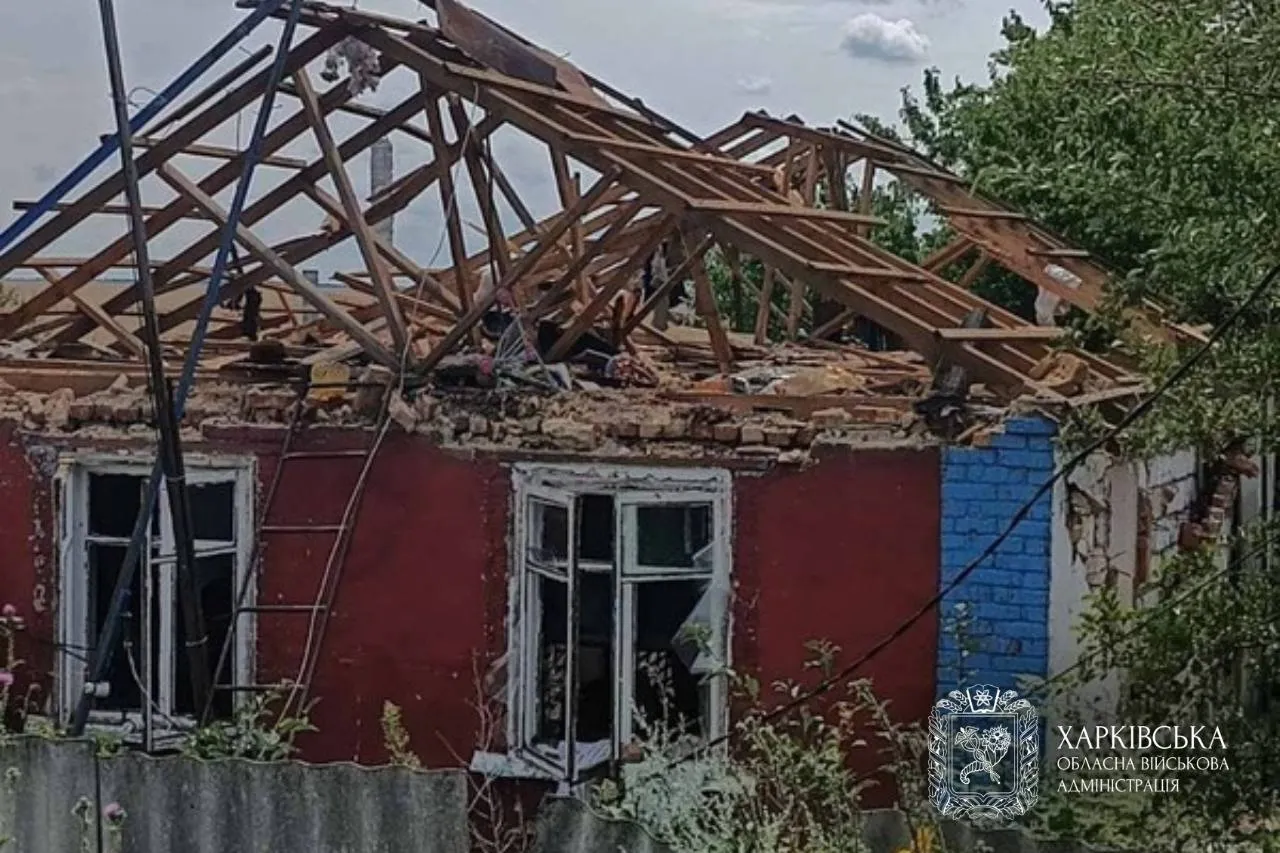 Протягом минулої доби ворожих ударів зазнали м. Харків і 18 населених пунктів Харківської області. Внаслідок обстрілів одна людина загинула, постраждали 14 людей.