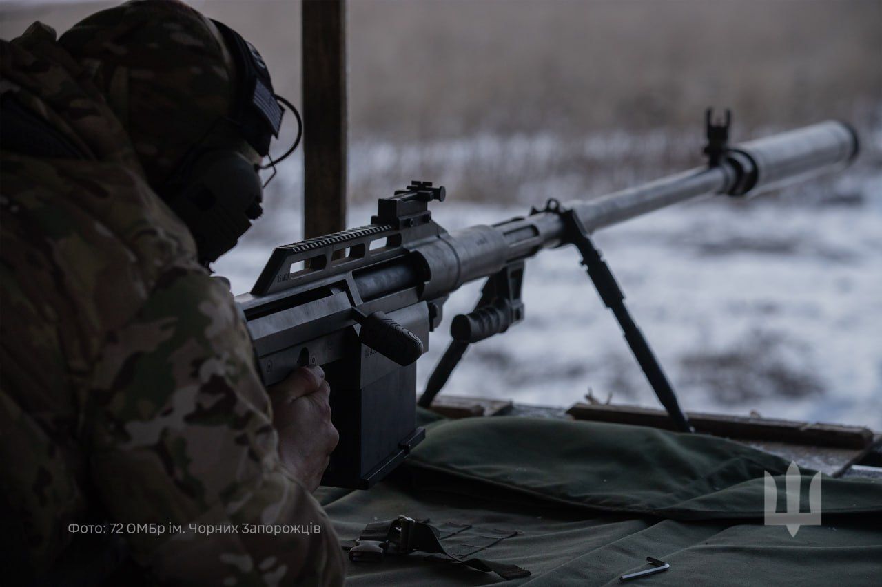 Від автомата піхотинця до танкової гармати: бригада Чорних Запорожців показала зброю, якою воює проти російських окупантів - фото 7