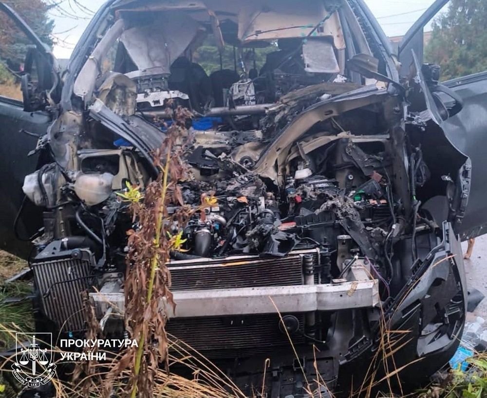 Минулої доби ворог обстріляв житлову 9-поверхівку та багато інших будинків, є жертві та постраждалі - фото 8