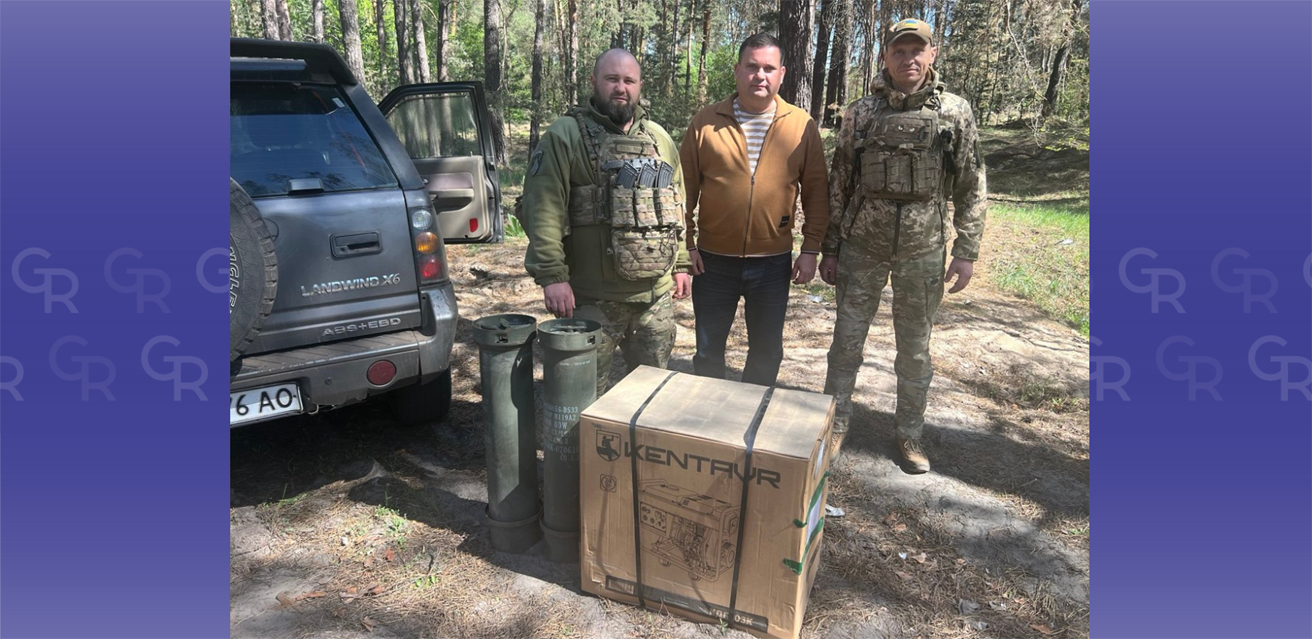 Фото: фейсбук / Павло Голодніков Зміївська громада передала генератор військовим 151-ї окремої механізованої бригади на порталі Gromada Group