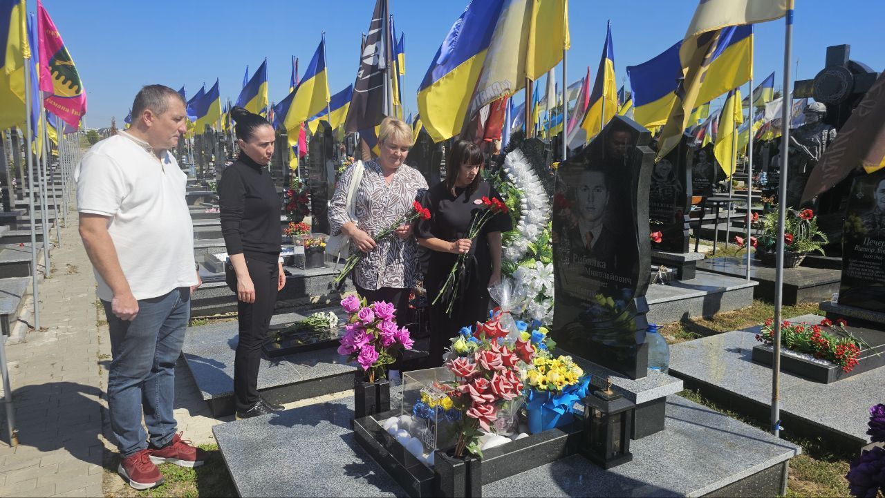 Липецька громада вшанувала полеглих земляків — Захисників України на порталі Gromada Group