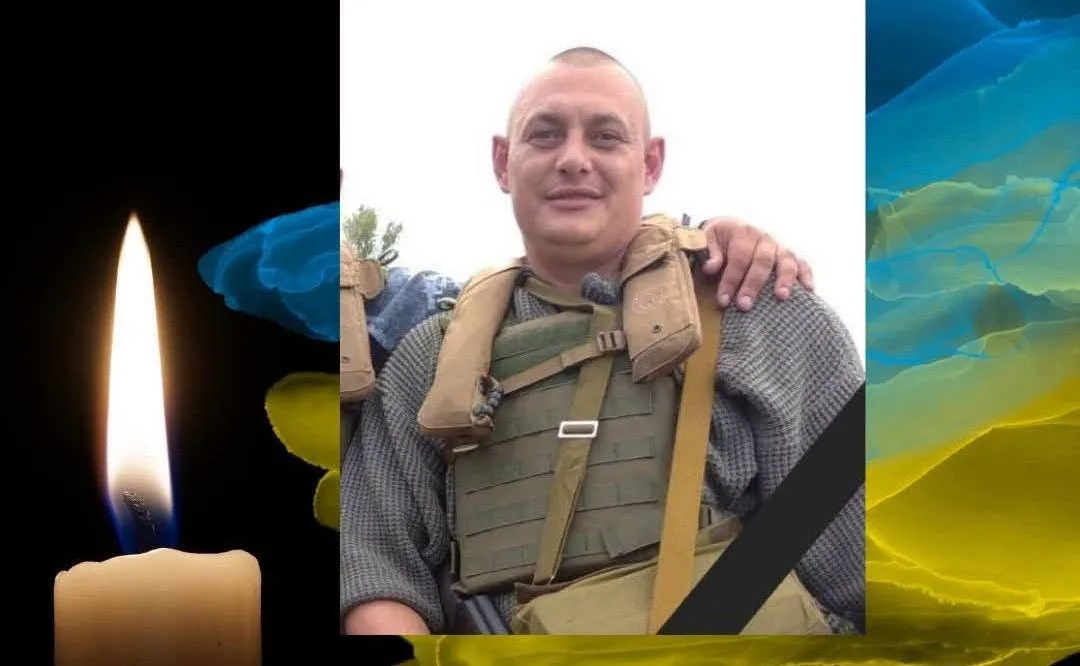 Колаж із фото Берестинської міської ради У Берестині згадували земляка, який загинув 3 роки тому, захищаючи нашу країну, Руслана Дмитрієнка на порталі Gromada Group